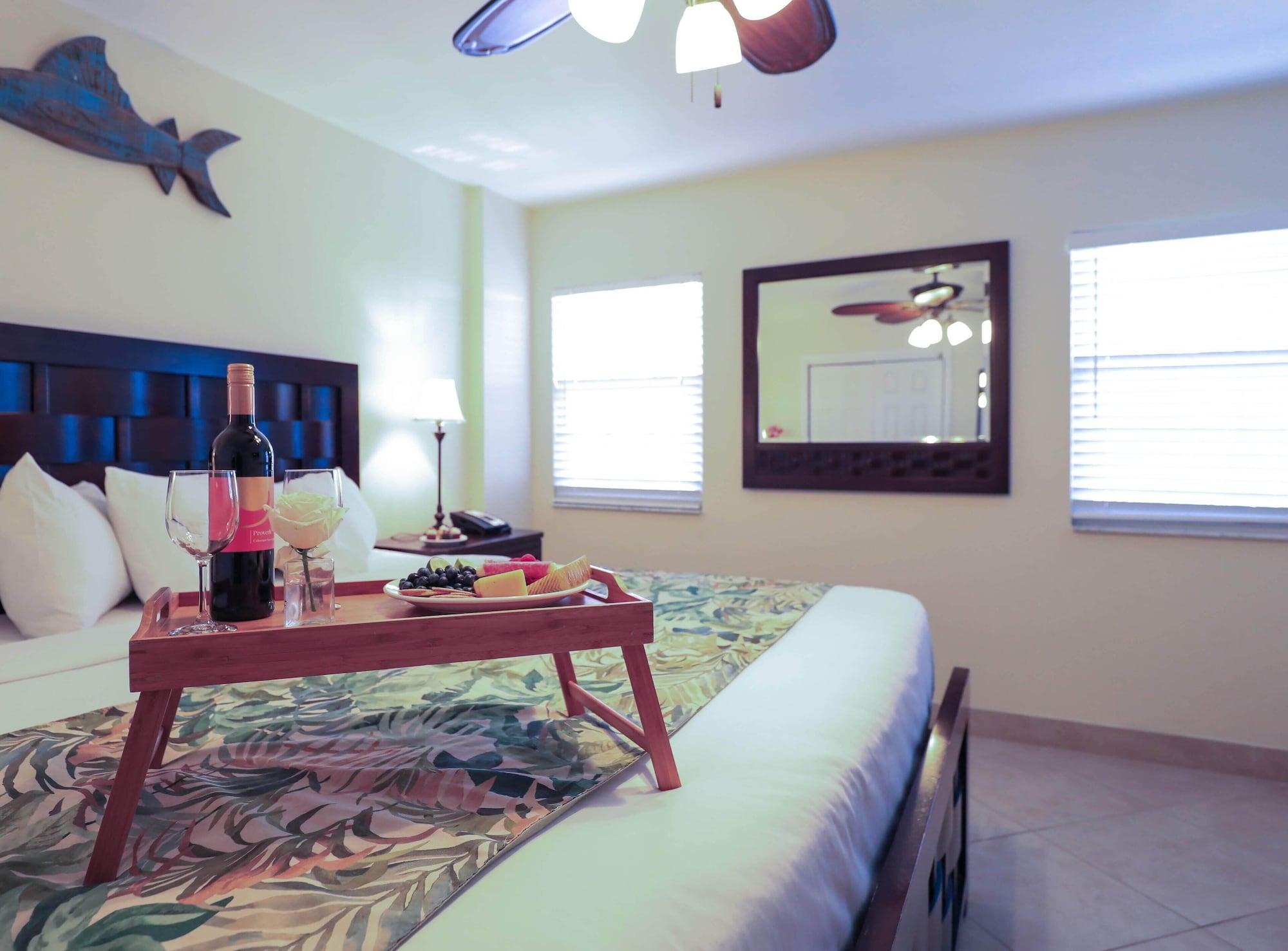 Ocean Pointe Suites At Key Largo Exterior photo