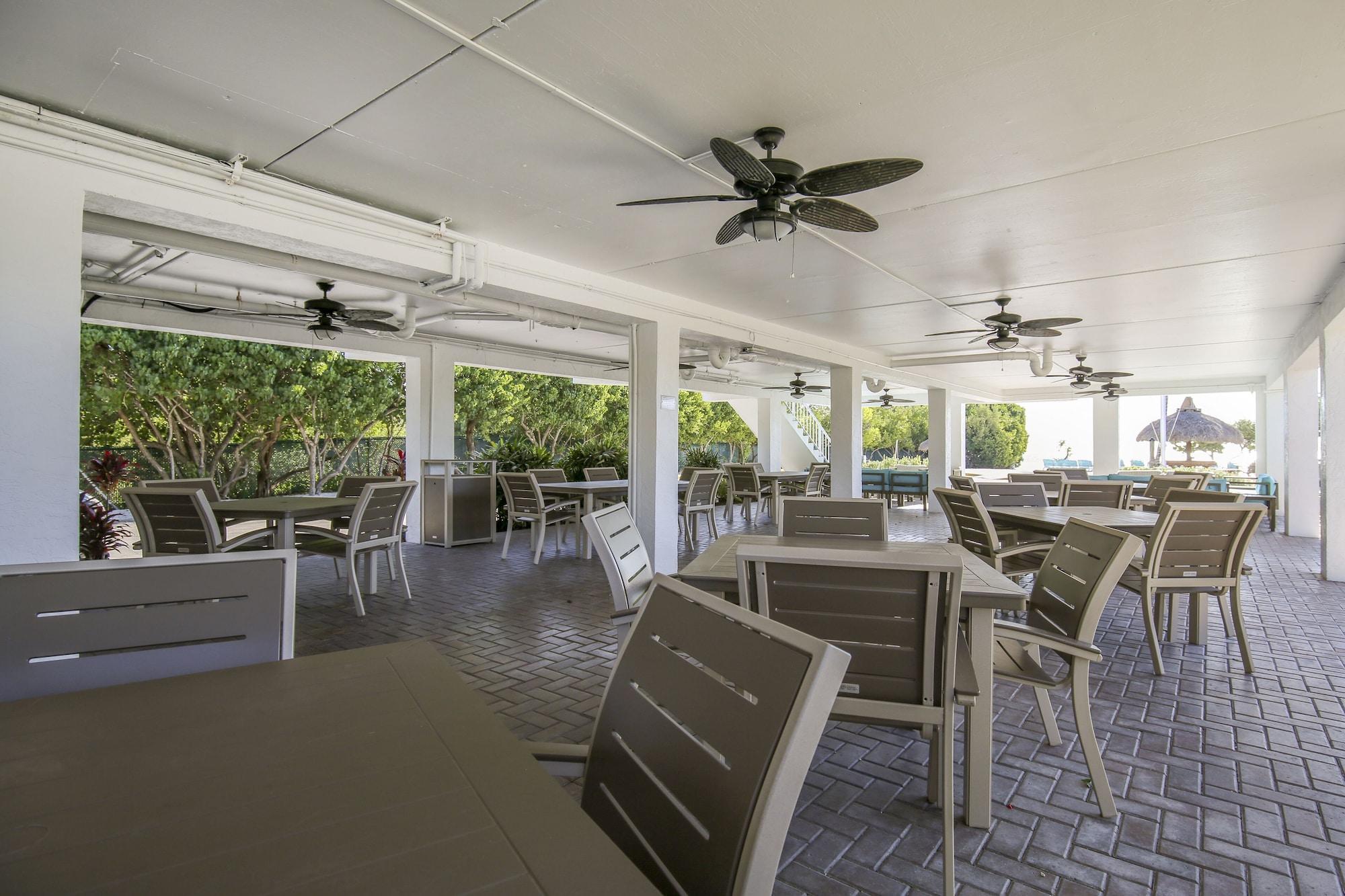 Ocean Pointe Suites At Key Largo Exterior photo