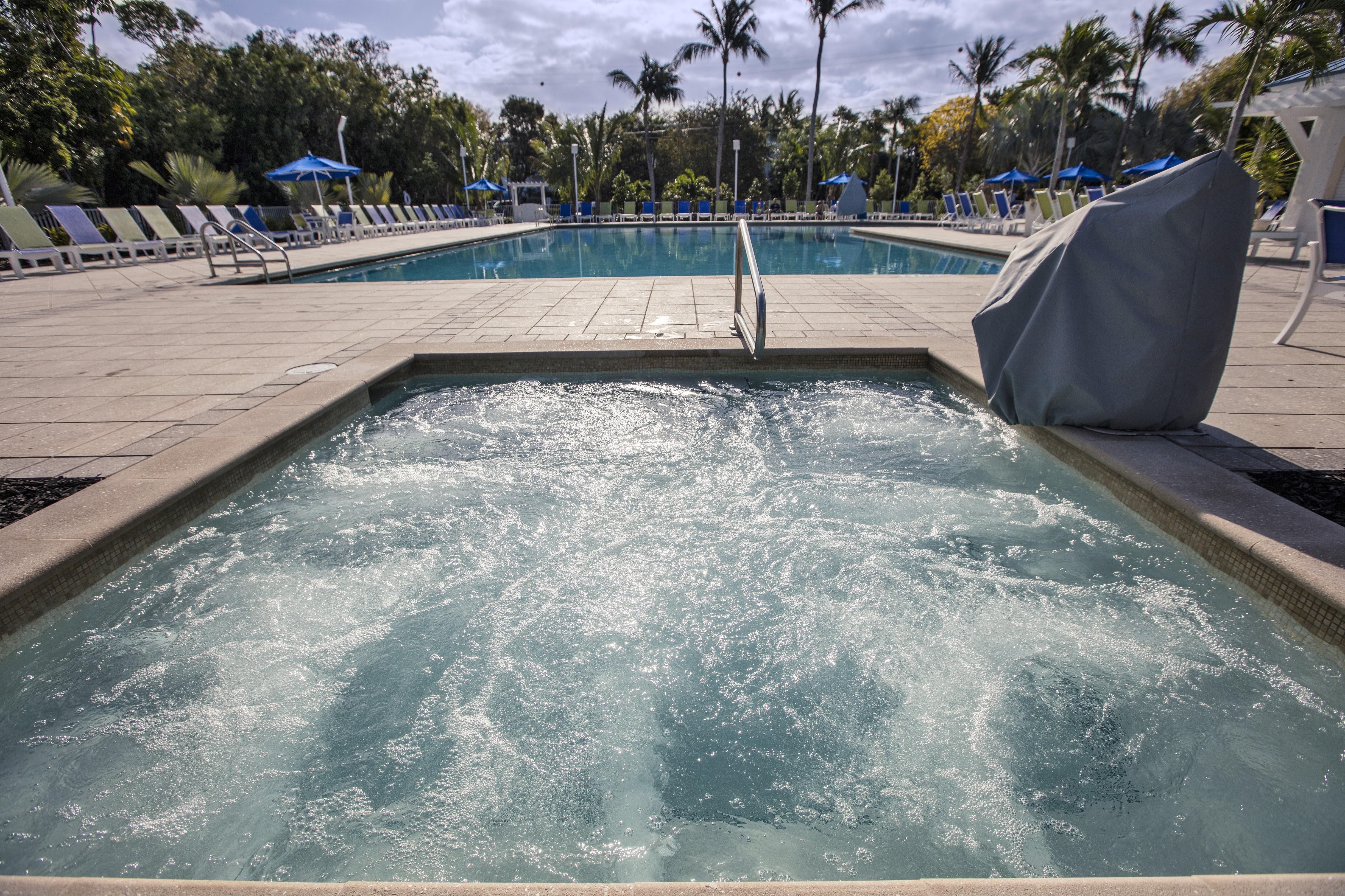 Ocean Pointe Suites At Key Largo Exterior photo