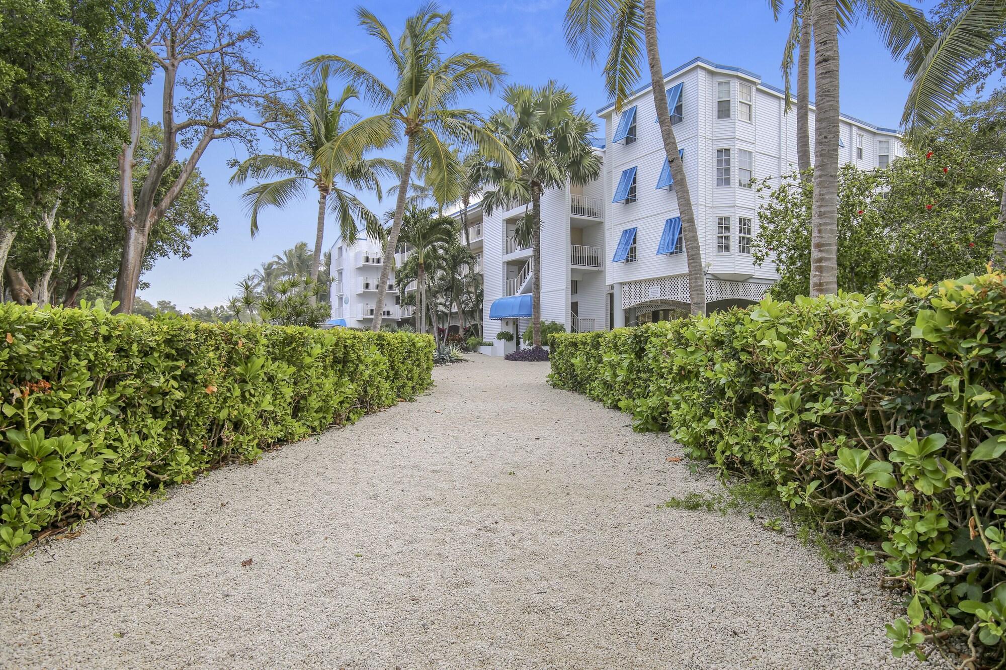 Ocean Pointe Suites At Key Largo Exterior photo