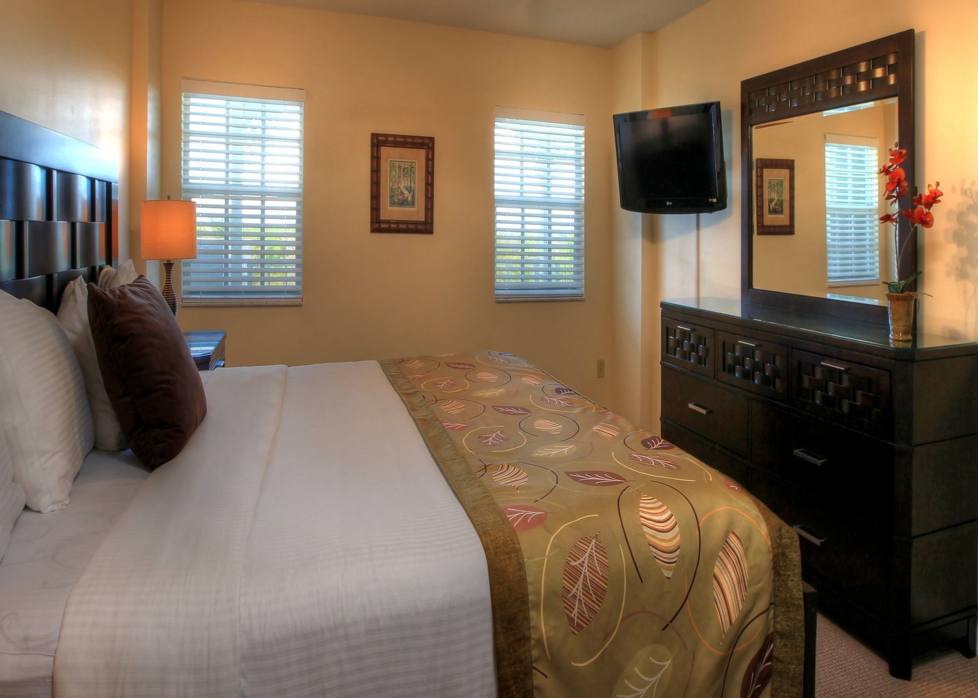 Ocean Pointe Suites At Key Largo Room photo